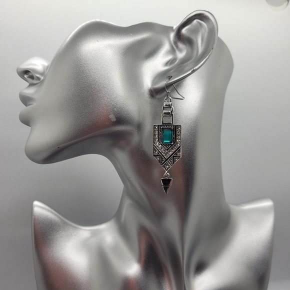 SOLD NWT Gorgeous Retro Design Bohemian Style Silver Crystal Gemstone Earrings - Picture 3 of 13